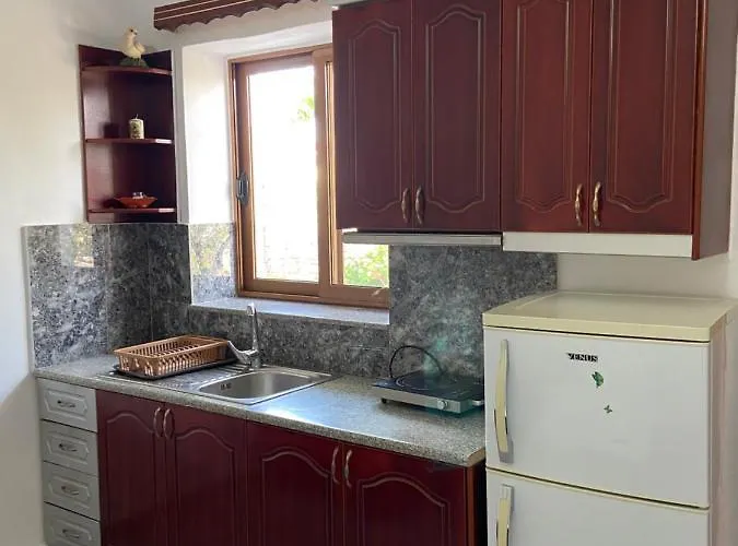 Kreshnik 卡萨米尔