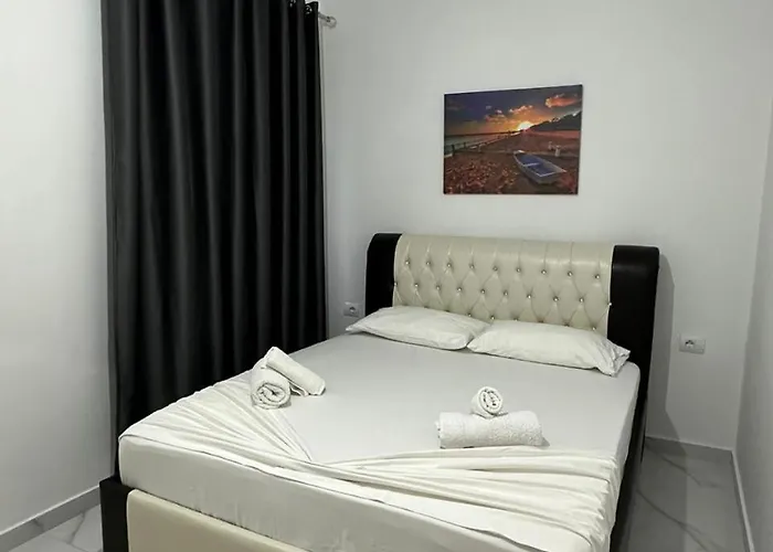 Kreshnik 公寓 卡萨米尔