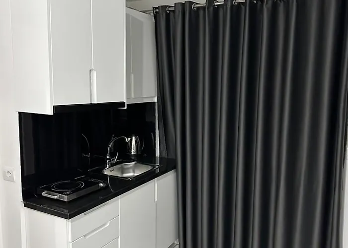 Kreshnik 卡萨米尔